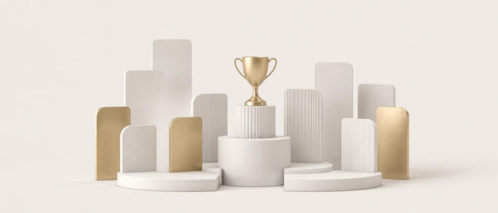 Elegantes Siegerpodest mit goldener Trophäe und unterschiedlich hohen Aktiensäulen zum Thema „Beste Aktie 2026“.